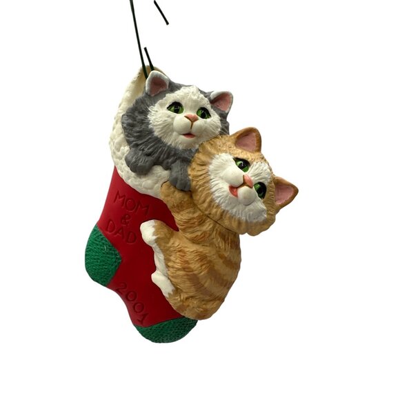 Hallmark Keepsake Ornament Mom & Dad Sculpted Cats In Stocking 2001 QX8462 - Picture 3 of 10